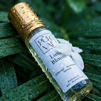 Luna Bloom – Mogra & Sandalwood Parfum Oil Roll-On
