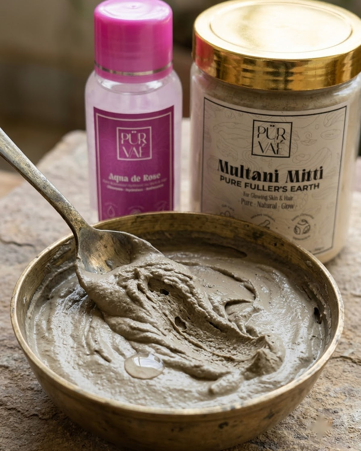 Spoon dragging smooth Multani mitti paste